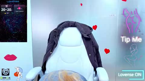 evelyne_rose online show from March 3, 2026, 6:08 am