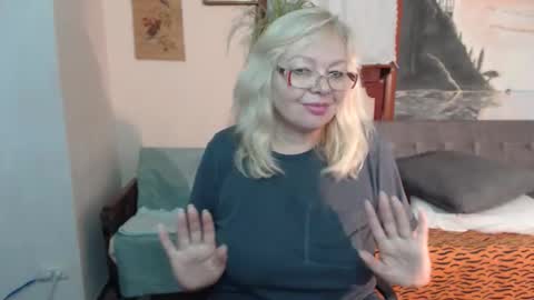 BarbaraBlondy online show from November 6, 2025, 10:10 pm