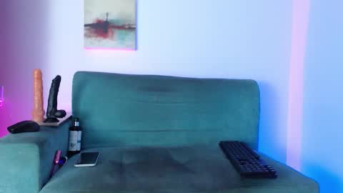 Evelyn martinez  online show from February 24, 2026, 7:56 pm