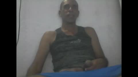 Snapshot of everaldosantos chatting on December 10, 2024, 10:37 pm everaldosantos online show from December 10, 2024, 10:37 pm