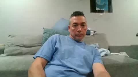 SeoulMate online show from December 15, 2025, 2:54 pm