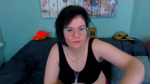 Everly online show from February 26, 2026, 5:45 pm