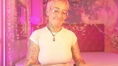 everlyn_sexx online show from February 21, 2026, 4:08 pm