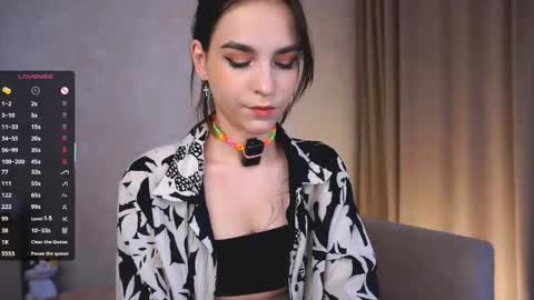 Snapshot of evervessi chatting on October 3, 2025, 2:41 am Anita online show from October 3, 2025, 2:41 am