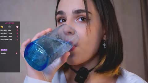 Snapshot of evervessi chatting on October 4, 2025, 3:26 am Anita online show from October 4, 2025, 3:26 am