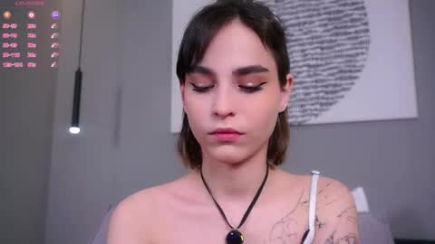 Anita online show from December 4, 2025, 4:22 am