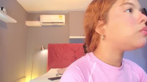 Snapshot of everyh chatting on November 13, 2025, 8:30 pm Sophia online show from November 13, 2025, 8:30 pm