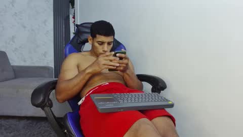 Snapshot of evessinn chatting on October 29, 2025, 11:39 pm luis online show from October 29, 2025, 11:39 pm