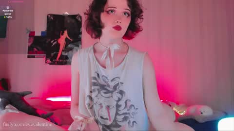 Eva  online show from May 31, 2026, 7:04 pm
