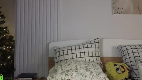 Snapshot of evi_woow chatting on December 11, 2024, 7:57 pm evi_woow online show from December 11, 2024, 7:57 pm