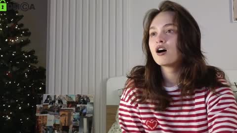 Snapshot of evi_woow chatting on January 2, 2025, 6:56 pm evi_woow online show from January 2, 2025, 6:56 pm