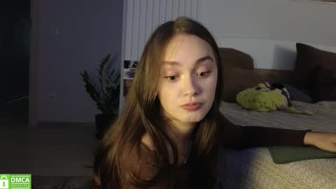 evi_woow online show from October 11, 2025, 7:34 pm