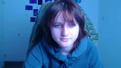 Evie online show from February 10, 2026, 6:39 am