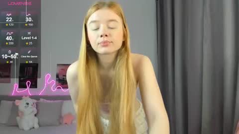 Snapshot of evie_tomioka chatting on June 17, 2026, 5:10 am Eva online show from June 17, 2026, 5:10 am