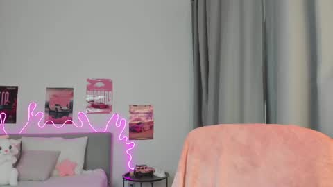 Snapshot of evie_tomioka chatting on July 5, 2026, 5:14 am Eva online show from July 5, 2026, 5:14 am