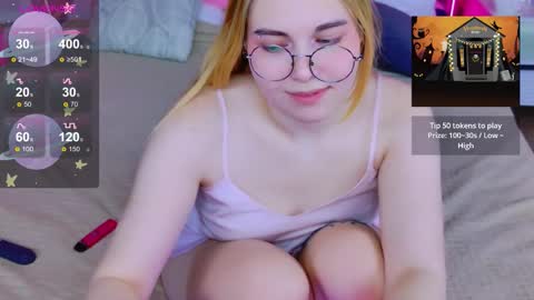 evie_val online show from October 20, 2025, 4:40 pm