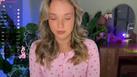 evielina online show from May 6, 2026, 11:54 pm