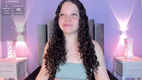 evierouse_ online show from June 18, 2026, 8:13 pm