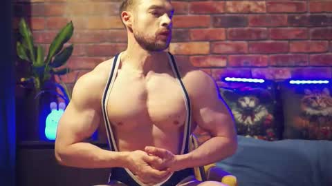 Snapshot of evildavil chatting on February 27, 2026, 8:42 pm David online show from February 27, 2026, 8:42 pm