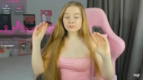 Snapshot of evixie chatting on February 19, 2026, 3:57 am Eva online show from February 19, 2026, 3:57 am