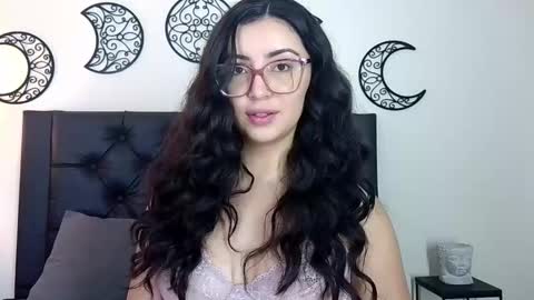 Evolet online show from November 15, 2025, 3:30 pm