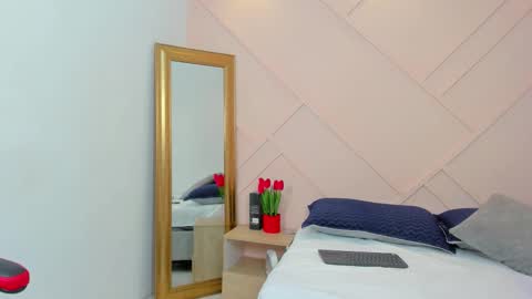 Snapshot of evony_becker chatting on October 31, 2025, 11:22 am evony-becker online show from October 31, 2025, 11:22 am