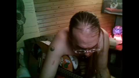 Snapshot of evpierce chatting on July 7, 2026, 7:23 am EvPierce online show from July 7, 2026, 7:23 am
