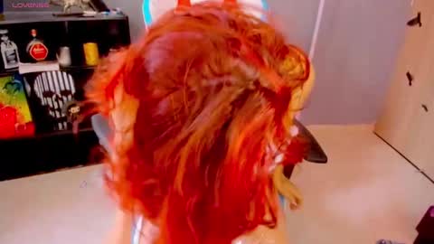 evva_foxxy online show from February 24, 2025, 3:31 pm