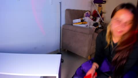 EVY online show from April 9, 2026, 1:16 am