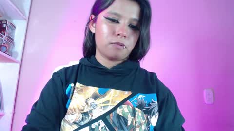 Snapshot of evybubbles_ chatting on January 5, 2025, 6:02 am Im Evy online show from January 5, 2025, 6:02 am