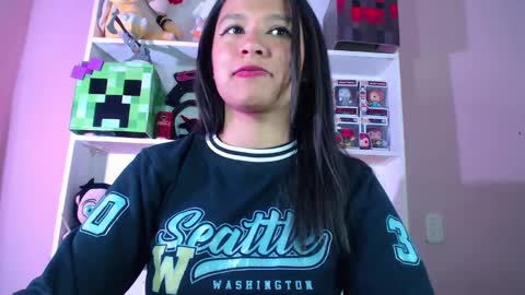 Snapshot of evybubbles_ chatting on September 9, 2025, 4:06 pm Im Evy online show from September 9, 2025, 4:06 pm