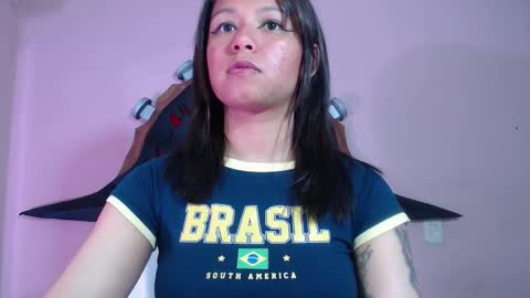 Im Evy online show from November 25, 2025, 3:56 pm