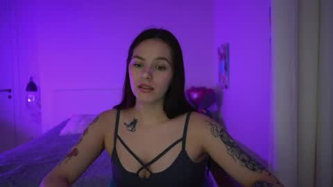 Snapshot of ewelynscott chatting on November 13, 2025, 12:48 pm ewelynscott online show from November 13, 2025, 12:48 pm