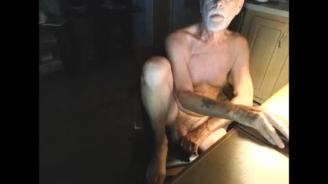 ewjackaz online show from April 30, 2026, 12:33 pm