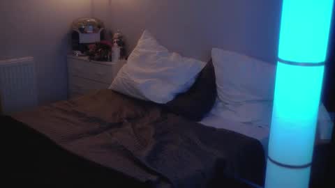 Alyson online show from February 25, 2025, 2:22 pm