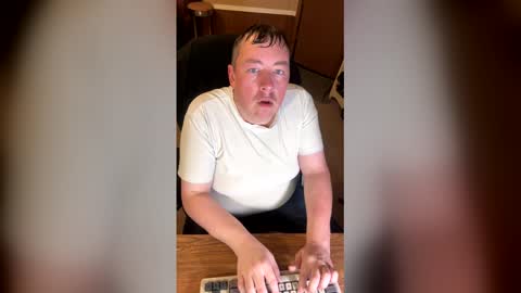 excitedwaffles online show from April 25, 2026, 6:27 pm