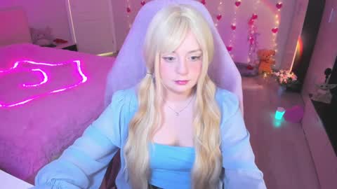 Snapshot of exhoneyangel chatting on March 11, 2025, 8:41 am Amy online show from March 11, 2025, 8:41 am