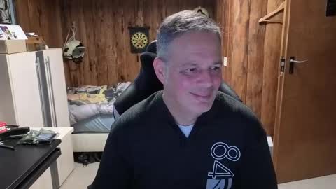 exibe1219 online show from January 18, 2025, 3:27 pm