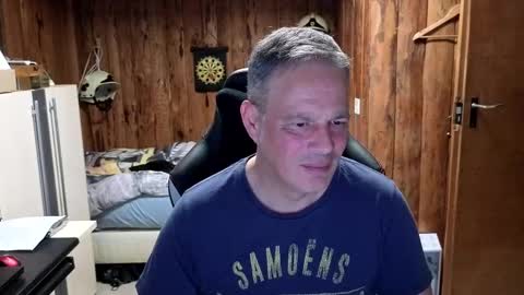 exibe1219 online show from February 22, 2025, 4:09 pm