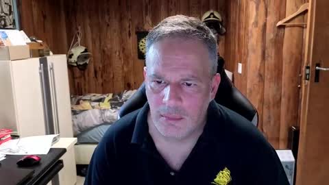 exibe1219 online show from March 4, 2025, 9:51 am