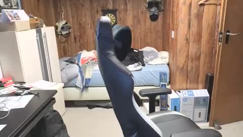 exibe1219 online show from November 13, 2025, 2:38 pm