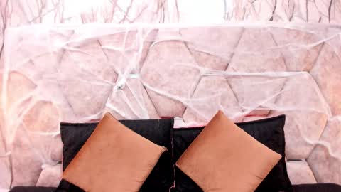 Alison online show from October 14, 2025, 7:03 pm