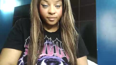 Snapshot of exoticempress18 chatting on November 15, 2025, 12:08 am Paris online show from November 15, 2025, 12:08 am