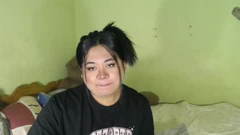 SHANTAL MARIE online show from April 16, 2026, 5:52 am