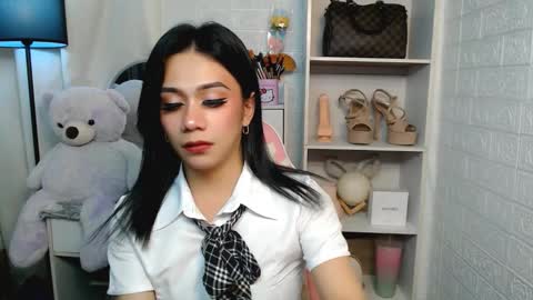 Snapshot of exotictssavie chatting on February 25, 2025, 8:19 pm exotictssavie online show from February 25, 2025, 8:19 pm