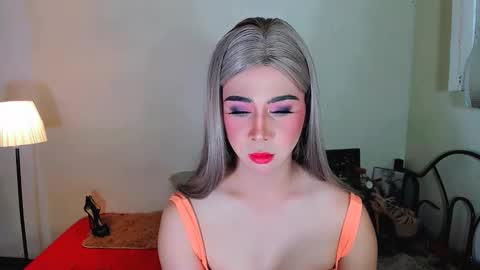 expensive_elise online show from March 19, 2026, 6:34 pm