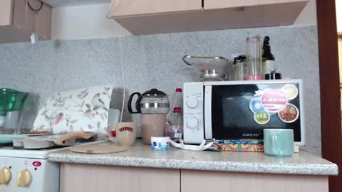 Snapshot of exponentex5 chatting on December 2, 2024, 8:00 pm Crystal online show from December 2, 2024, 8:00 pm