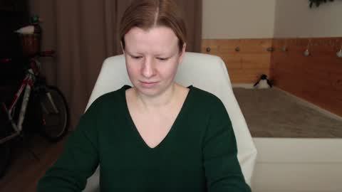 Snapshot of exponentex5 chatting on December 3, 2024, 2:27 pm Crystal online show from December 3, 2024, 2:27 pm