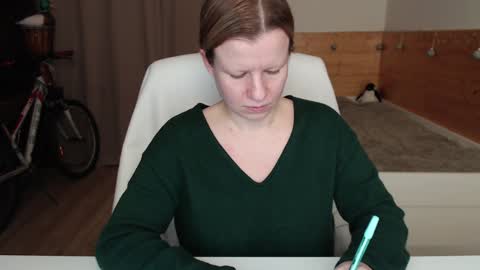 Snapshot of exponentex5 chatting on December 3, 2024, 11:57 pm Crystal online show from December 3, 2024, 11:57 pm