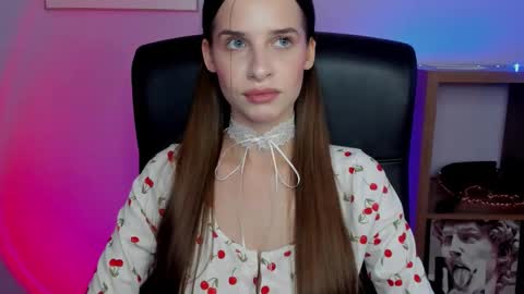 Snapshot of extasy_maya chatting on November 12, 2025, 7:53 am Maya online show from November 12, 2025, 7:53 am